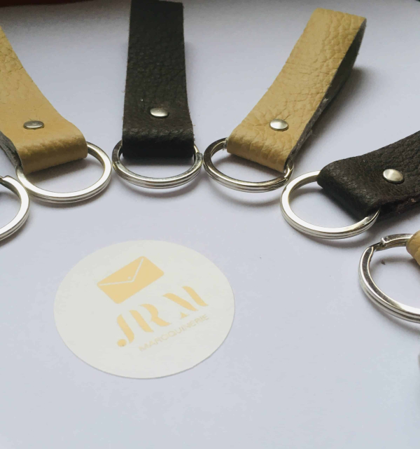 Porte-clés lanières en cuir série « Pauline » – Image 3